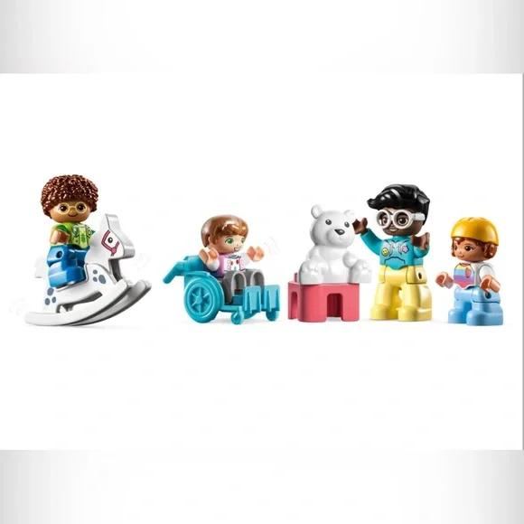 Lego Duplo Life At The Day-Care Center #10992 NEW in Box